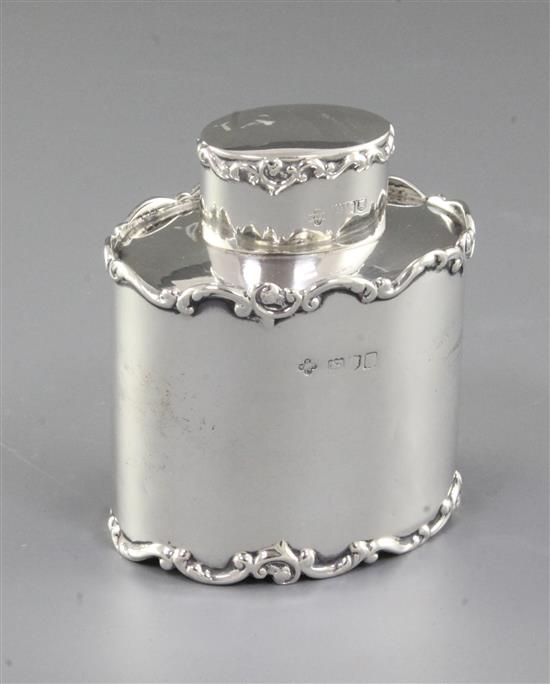 An Edwardian silver tea caddy and cover, Height 90mm Weight 4.4oz/126 grms